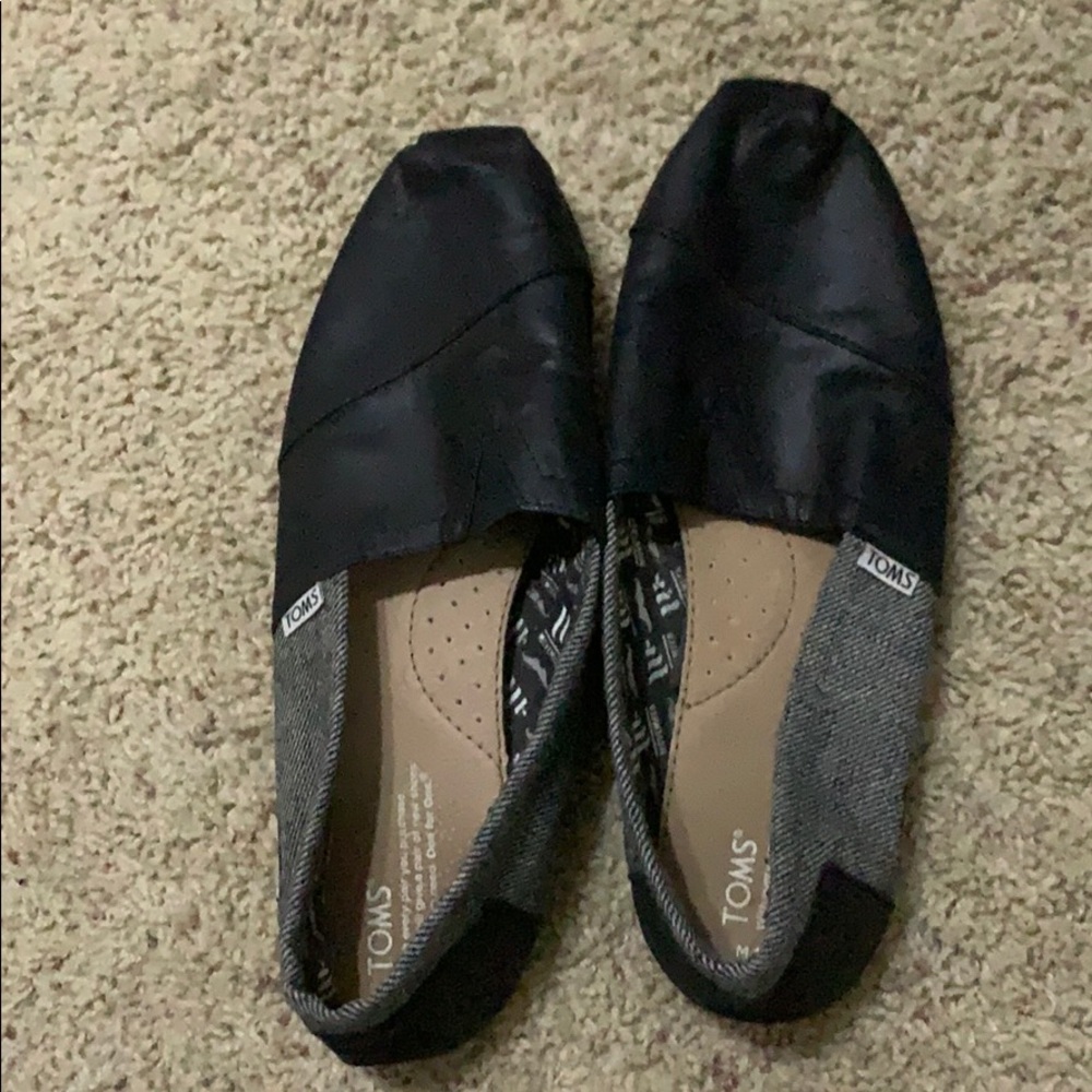 Toms shoes